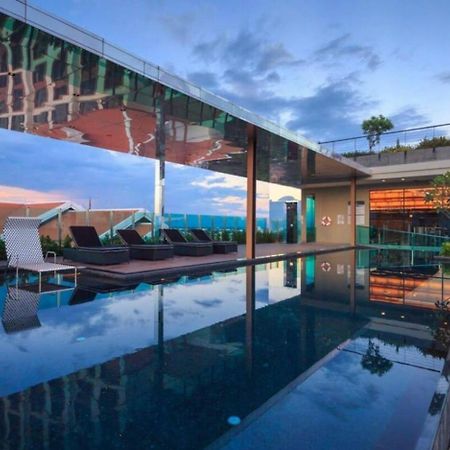 Luxury And Modern Condo In Central Chiang Mai - Astra Condo Extérieur photo